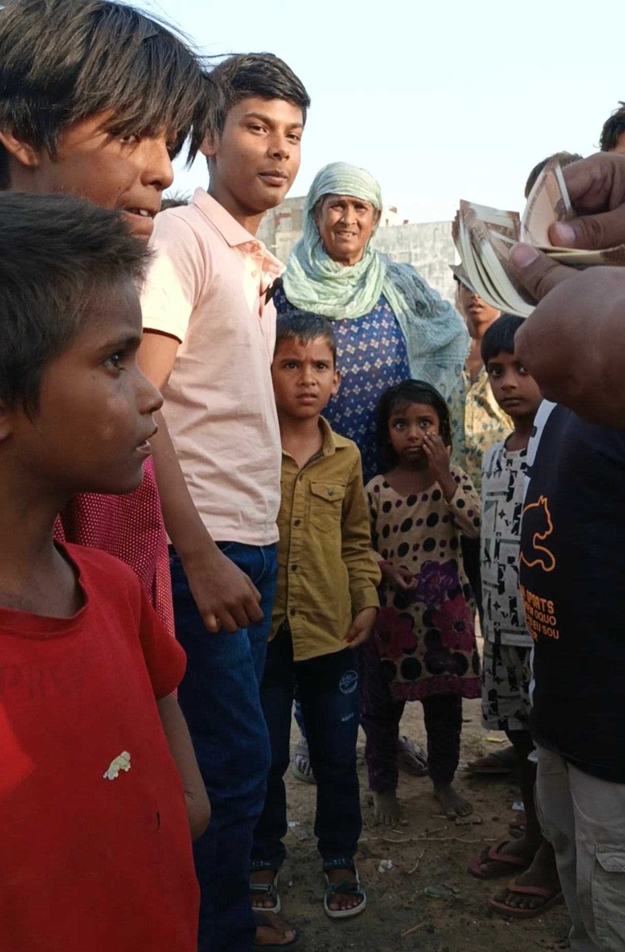 helping poor familes thrugh food& essentital support